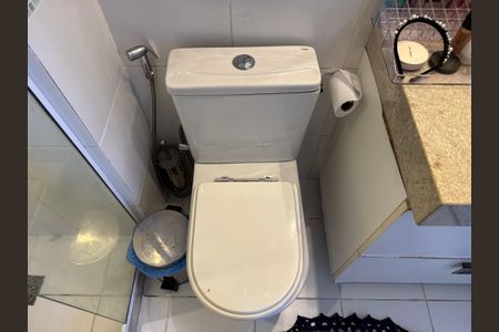 Apartamento à venda com 357m², 4 quartos e 2 vagas Apartamento à venda com 357m², 4 quartos e 2 vagasSuíte 4 - Banheiro