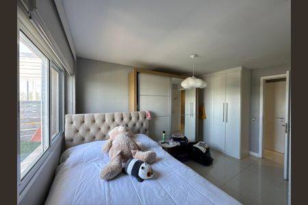 Apartamento à venda com 357m², 4 quartos e 2 vagas Apartamento à venda com 357m², 4 quartos e 2 vagasSuíte 4