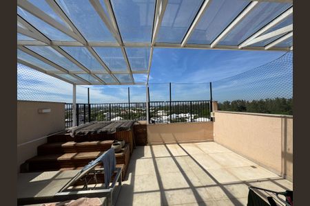 Apartamento à venda com 357m², 4 quartos e 2 vagas Apartamento à venda com 357m², 4 quartos e 2 vagasTerraço