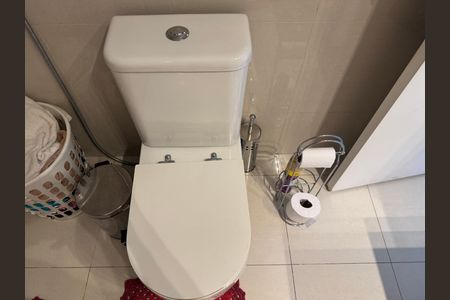 Apartamento à venda com 357m², 4 quartos e 2 vagas Apartamento à venda com 357m², 4 quartos e 2 vagasSuíte 2 - Banheiro