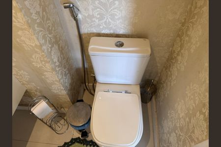 Apartamento à venda com 357m², 4 quartos e 2 vagas Apartamento à venda com 357m², 4 quartos e 2 vagasLavabo