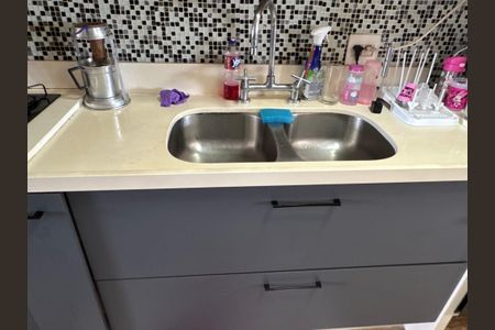 Apartamento à venda com 357m², 4 quartos e 2 vagas Apartamento à venda com 357m², 4 quartos e 2 vagasCozinha