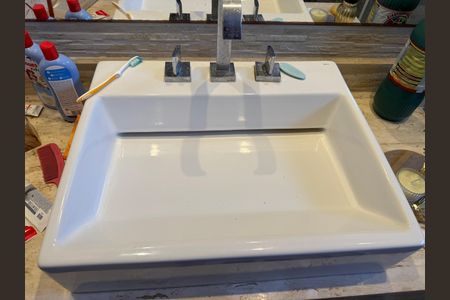 Apartamento à venda com 357m², 4 quartos e 2 vagas Apartamento à venda com 357m², 4 quartos e 2 vagasSuíte 1 - Banheiro