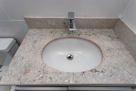 Apartamento à venda com 70m², 3 quartos e 2 vagas Apartamento à venda com 70m², 3 quartos e 2 vagasBanheiro social