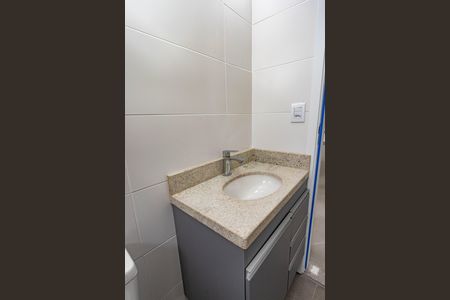 Apartamento à venda com 70m², 3 quartos e 2 vagas Apartamento à venda com 70m², 3 quartos e 2 vagasBanheiro da suíte