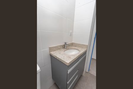 Apartamento à venda com 70m², 3 quartos e 2 vagas Apartamento à venda com 70m², 3 quartos e 2 vagasBanheiro social