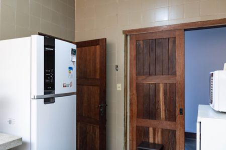 Casa à venda com 354m², 4 quartos e 4 vagasCozinha