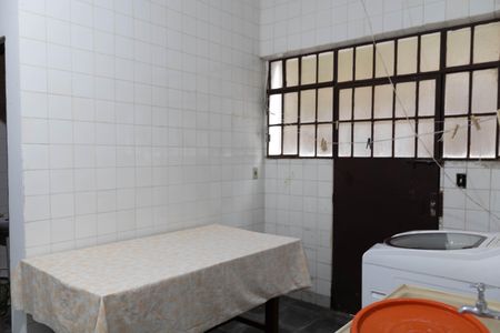 Casa à venda com 354m², 4 quartos e 4 vagasÁrea de Serviço