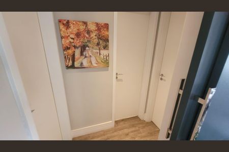 Apartamento à venda com 80m², 2 quartos e 2 vagas Apartamento à venda com 80m², 2 quartos e 2 vagasHall