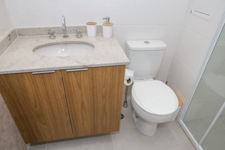 Studio para alugar com 30m², 1 quarto e sem vaga Studio para alugar com 30m², 1 quarto e sem vagaBanheiro