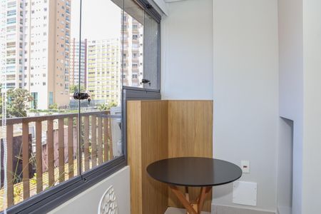 Studio para alugar com 30m², 1 quarto e sem vaga Studio para alugar com 30m², 1 quarto e sem vagaSacada