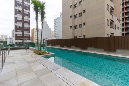 Studio para alugar com 30m², 1 quarto e sem vaga Studio para alugar com 30m², 1 quarto e sem vagaÁrea comum - Piscina