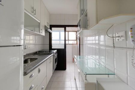 Apartamento à venda com 62m², 3 quartos e 2 vagasCozinha
