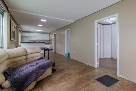 Casa à venda com 70m², 2 quartos e 2 vagasSala