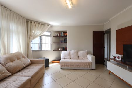 Apartamento para alugar com 80m², 2 quartos e 1 vagaSala