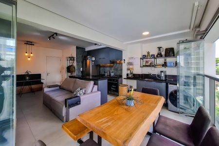 Apartamento à venda com 44m², 1 quarto e 1 vaga Apartamento à venda com 44m², 1 quarto e 1 vagaVaranda