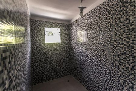 Casa de condomínio para alugar com 100m², 2 quartos e 1 vagaBanheiro do Quarto