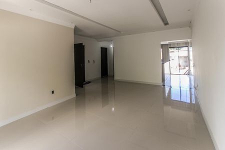 Casa de condomínio para alugar com 100m², 2 quartos e 1 vagaSala
