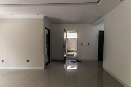 Casa de condomínio para alugar com 100m², 2 quartos e 1 vagaSala