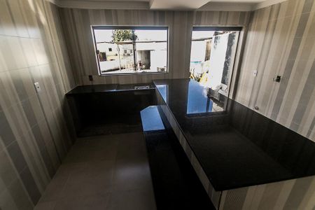 Casa de condomínio para alugar com 100m², 2 quartos e 1 vagaCozinha