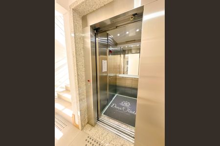 Apartamento para alugar com 69m², 1 quarto e 1 vagaElevador