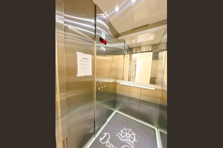 Apartamento para alugar com 69m², 1 quarto e 1 vagaElevador