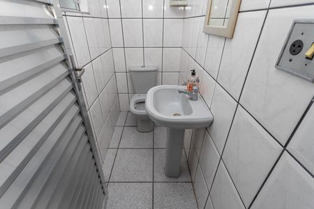 Casa à venda com 160m², 3 quartos e 2 vagas Casa à venda com 160m², 3 quartos e 2 vagasLavabo