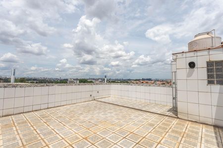 Casa à venda com 160m², 3 quartos e 2 vagas Casa à venda com 160m², 3 quartos e 2 vagasLaje