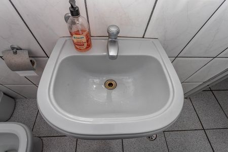 Casa à venda com 160m², 3 quartos e 2 vagas Casa à venda com 160m², 3 quartos e 2 vagasLavabo