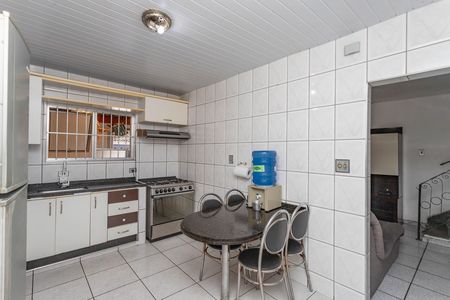Casa à venda com 160m², 3 quartos e 2 vagas Casa à venda com 160m², 3 quartos e 2 vagasCozinha
