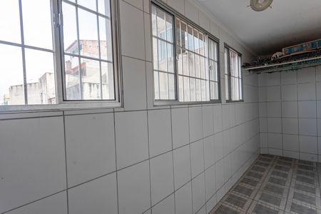 Casa à venda com 160m², 3 quartos e 2 vagas Casa à venda com 160m², 3 quartos e 2 vagasÁrea de serviço