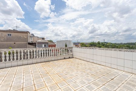 Casa à venda com 160m², 3 quartos e 2 vagas Casa à venda com 160m², 3 quartos e 2 vagasLaje