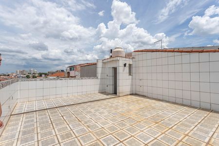 Casa à venda com 160m², 3 quartos e 2 vagas Casa à venda com 160m², 3 quartos e 2 vagasLaje