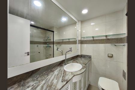 Apartamento à venda com 80m², 2 quartos e 1 vagaBanheiro Corredor