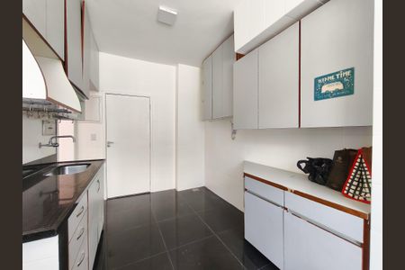Apartamento à venda com 80m², 2 quartos e 1 vagaCozinha