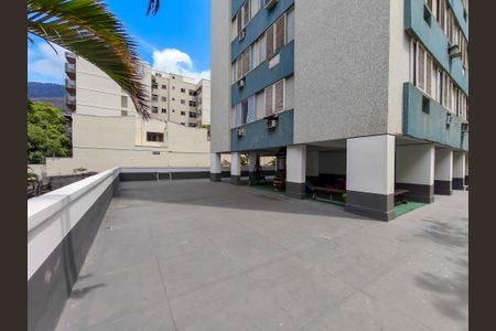 Apartamento à venda com 80m², 2 quartos e 1 vagaÁrea comum - Playground