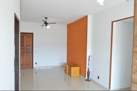 Apartamento para alugar com 86m², 2 quartos e 1 vagaSala