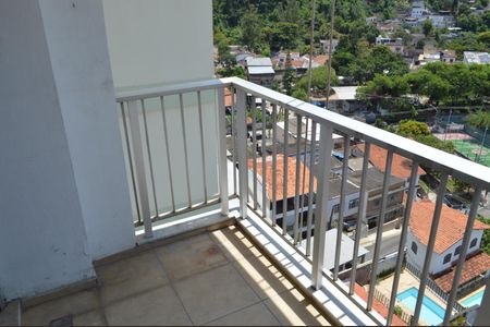 Apartamento para alugar com 86m², 2 quartos e 1 vagaVaranda