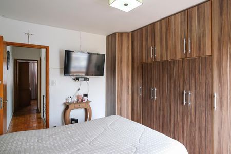 Casa à venda com 140m², 2 quartos e 2 vagasQuarto 1