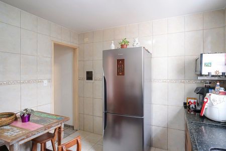 Casa à venda com 140m², 2 quartos e 2 vagasCozinha