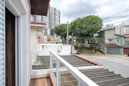 Casa à venda com 140m², 2 quartos e 2 vagasVaranda quarto 1