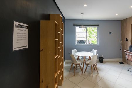 Apartamento à venda com 42m², 2 quartos e 1 vaga Apartamento à venda com 42m², 2 quartos e 1 vagaÁrea comum - Coworking