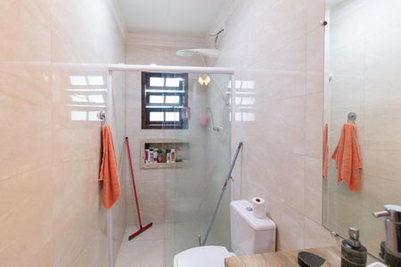 Casa à venda com 275m², 3 quartos e 4 vagasBanheirro da suíte 1