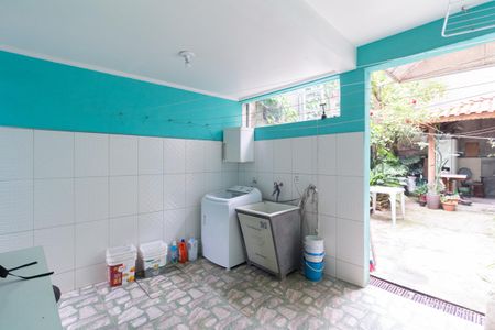 Casa à venda com 275m², 3 quartos e 4 vagasÁrea de serviço