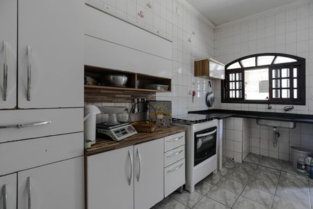 Casa para alugar com 100m², 3 quartos e 1 vagaCozinha