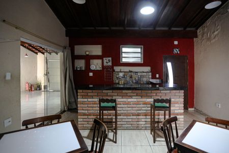 Casa para alugar com 100m², 3 quartos e 1 vagaSalão de Festas