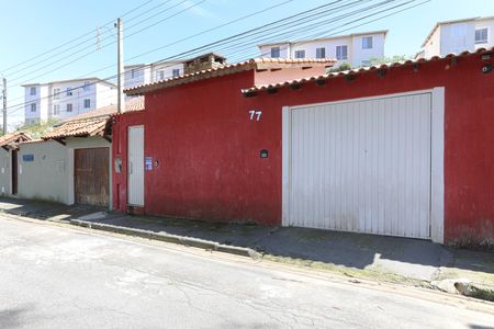 Casa para alugar com 100m², 3 quartos e 1 vagaFachada