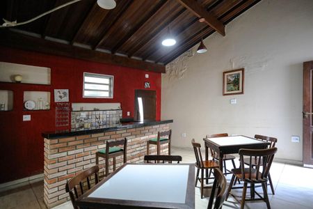 Casa para alugar com 100m², 3 quartos e 1 vagaSalão de Festas