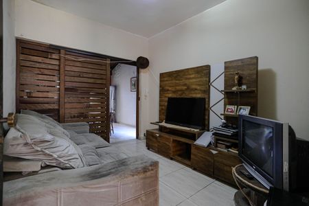 Casa para alugar com 100m², 3 quartos e 1 vagaSala