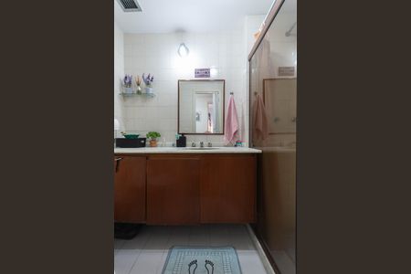 Apartamento à venda com 98m², 2 quartos e 1 vagaBanheiro